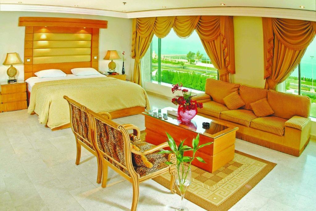 มิราจ สวีท โฮเต็ล - แฟมิลี่ โอนลี่ Hotel Kuwait City ห้อง รูปภาพ